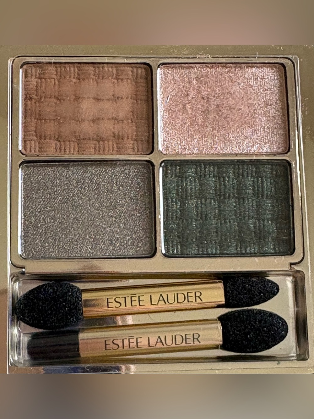 Estee Lauder Money Moves Essential Eyeshadow Quad - Picture 3 of 6